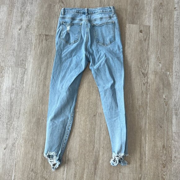 Womens Shein Light Wash Distressed Jeans - 29 - Picture 4 of 8